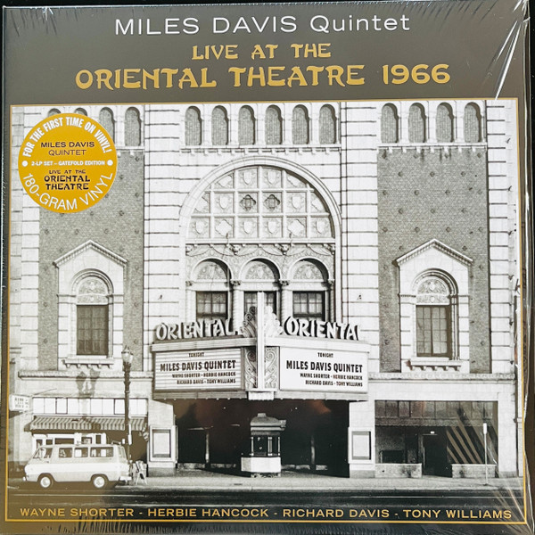 The Miles Davis Quintet – Live at the Oriental Theatre 1966 vinyl cover